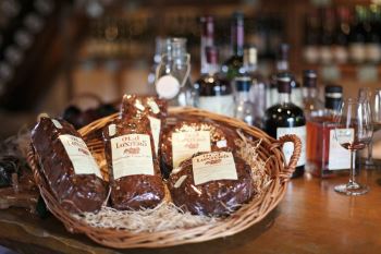 Farmhouse Cakes